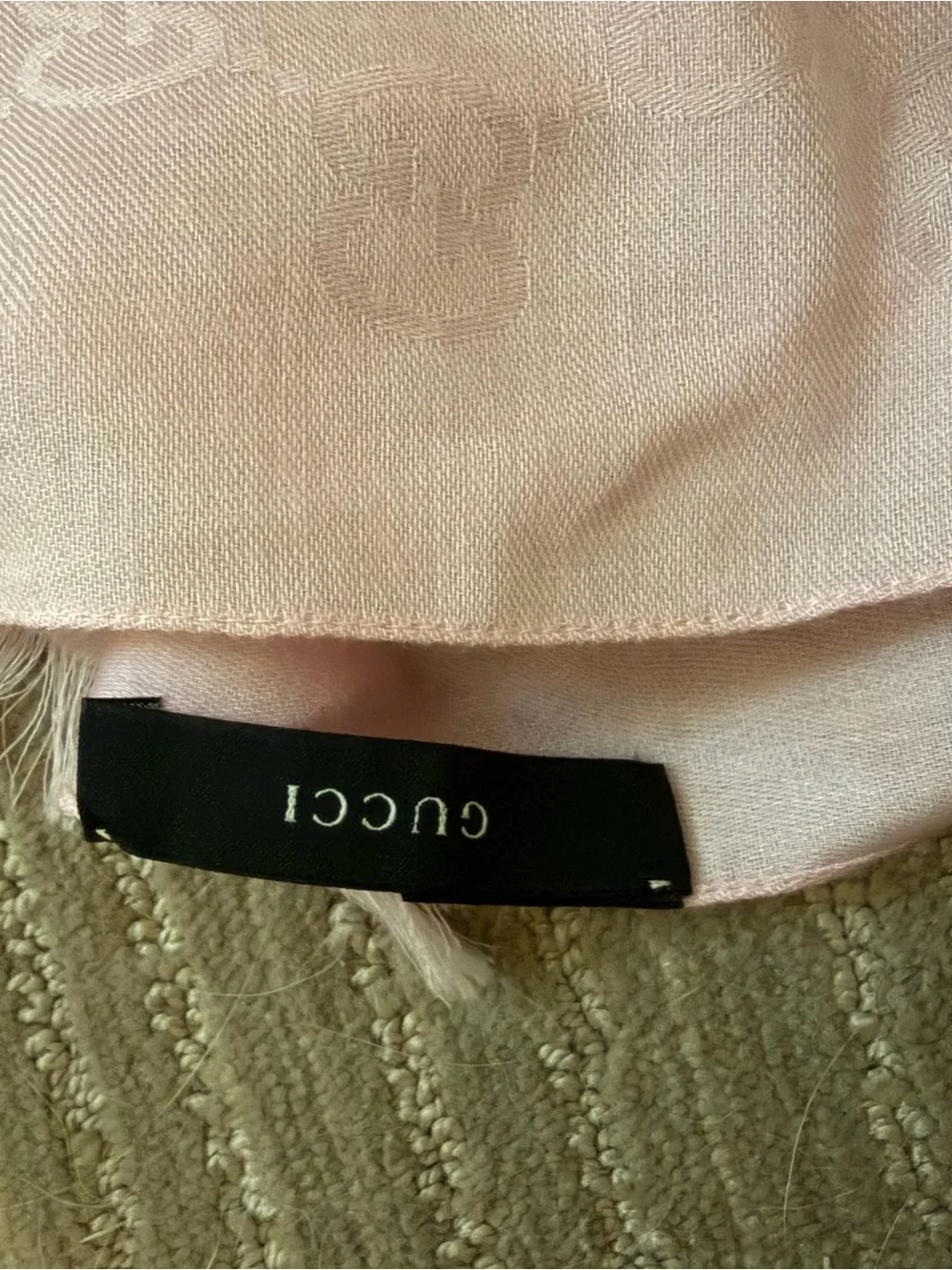 Gucci Logo Jacquard Wool and Silk blend scarf- light pink